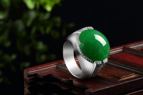 佩戴翡翠戒指怎么保养？