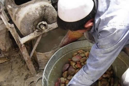 坑人：和田玉造假方法