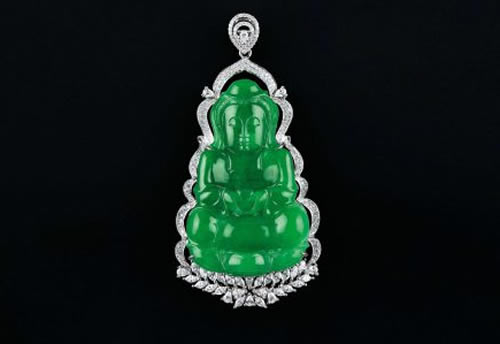 如何选购翡翠观音挂件 ?