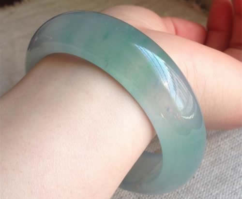 怎么判断手镯是否有裂纹