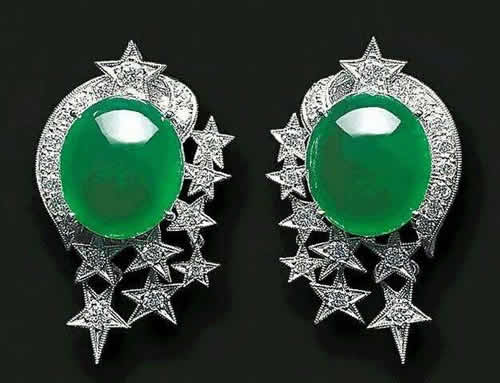 女性佩戴翡翠饰品的忌讳