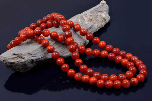 为何男性钟爱南红？