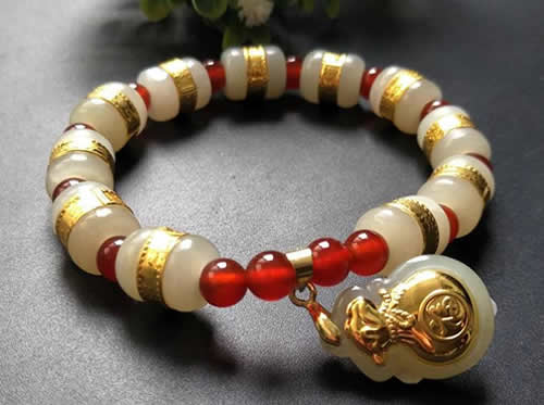 和田玉转运珠佩戴知识