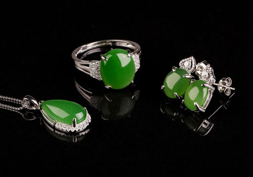 如何挑选碧玉首饰