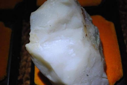 市场上常见的和田玉仿品