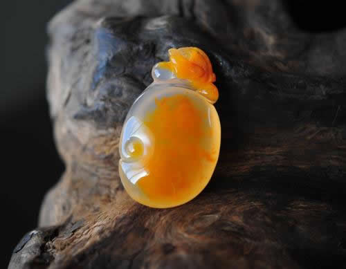 黄龙玉用什么油保养？