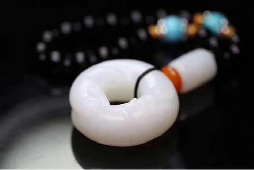 和田玉多样颜色之美