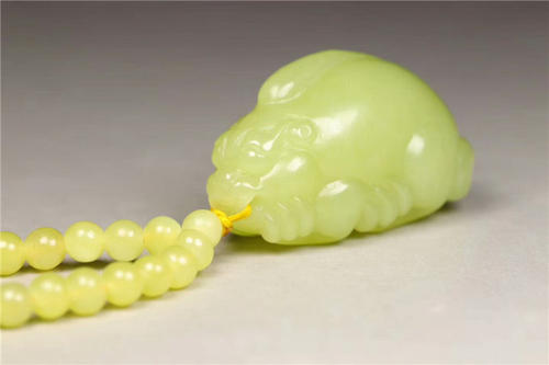 和田玉黄口料是黄玉吗？收藏价值怎么样