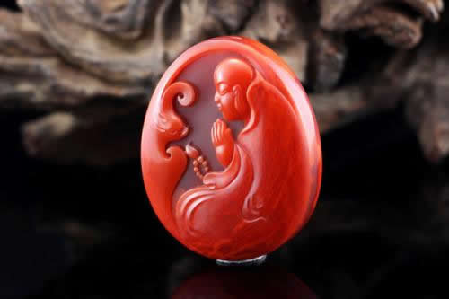 南红玛瑙的颜色都有哪些？