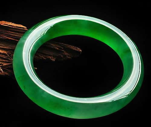 翡翠颜色分类名称及特点