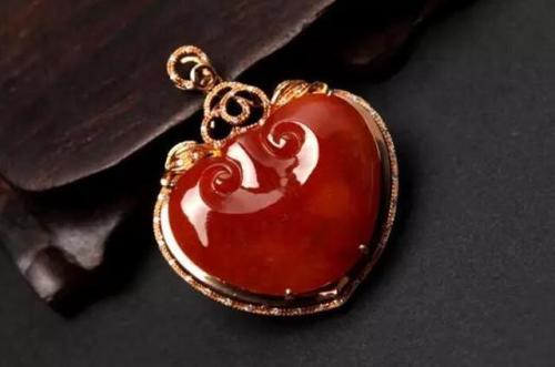 红翡——翡翠惊艳之美