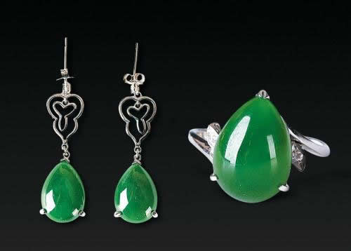 翡翠首饰也会变色吗？