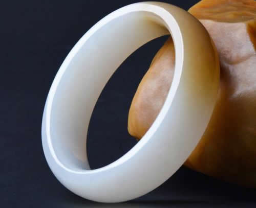 玉镯的保养方法