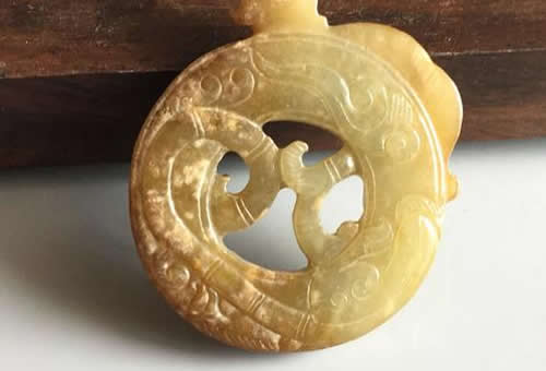 历史上什么时候出现和田玉的？