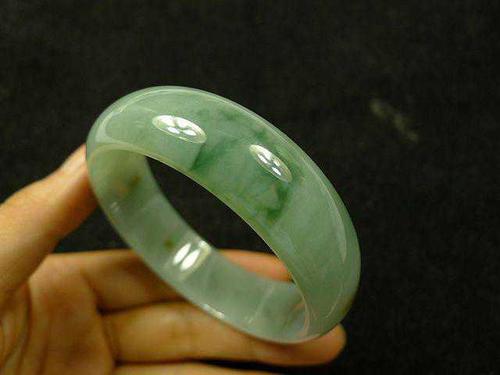 怎么看玉镯的好坏