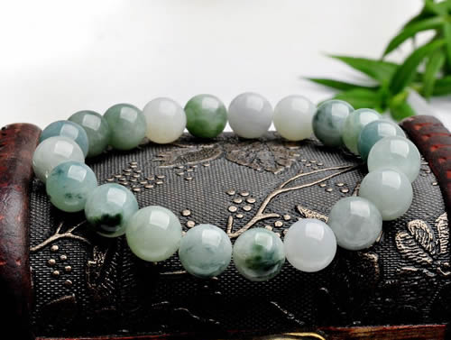 适合男士佩戴的翡翠款式