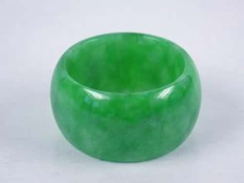 极其简单的翡翠肉眼鉴别方法