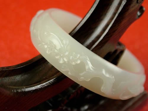 独山玉与和田玉区别有哪些？