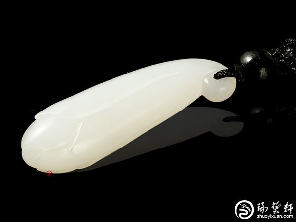 什么是和田玉的“十白九松”?