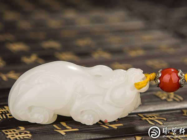 和田玉的“十白九松”是什么