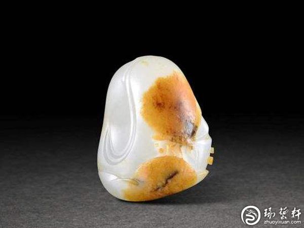 怎样鉴别和田玉籽料是否修型?