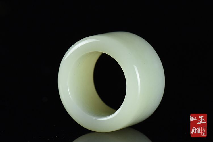 白玉扳指的价格是多少？白玉扳指价格介绍？