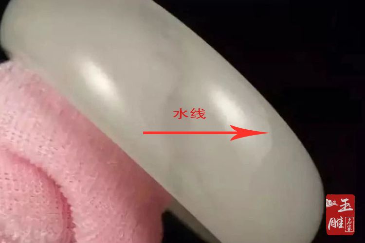水线是什么？水线对和田玉有什么样的影响？
