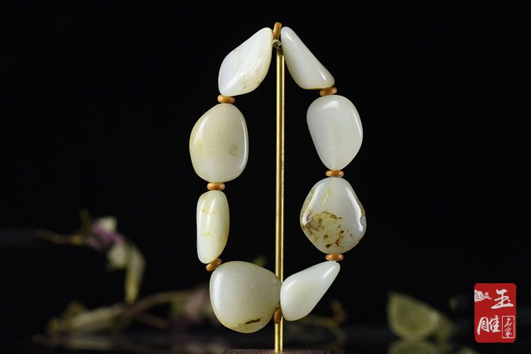 和田玉手串如何养？养和田玉手串的方法介绍