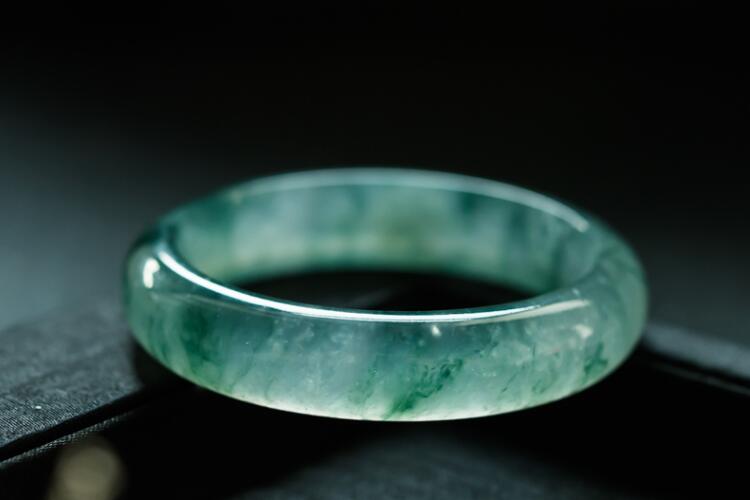 冰种翡翠的鉴别方法，如何鉴别水沫子和冰种？