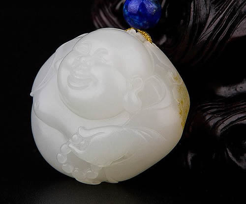 佩戴玉佛吊坠的含义和寓意