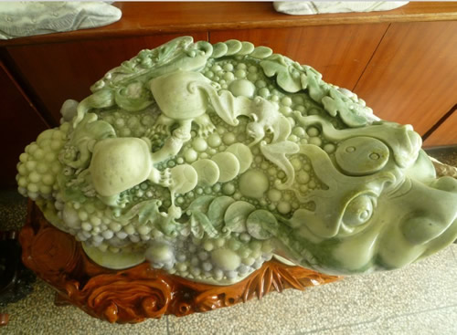 蓝田玉也有死玉与活玉的区别 蓝田玉也有死玉与活玉的区别