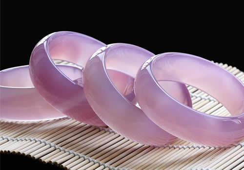 什么是冰花芙蓉玉？它是蓝田玉的一个分支么？