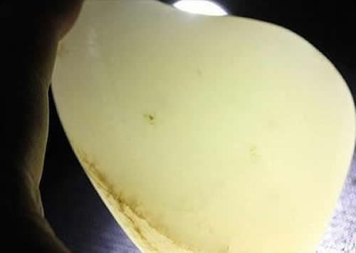 玉怎么看真假 玉真假鉴定方法简单