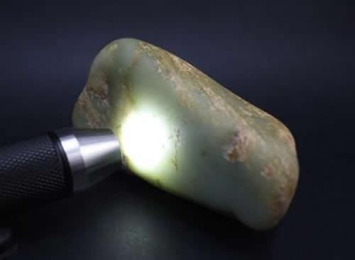 玉怎么看真假 玉石怎么辨别真假