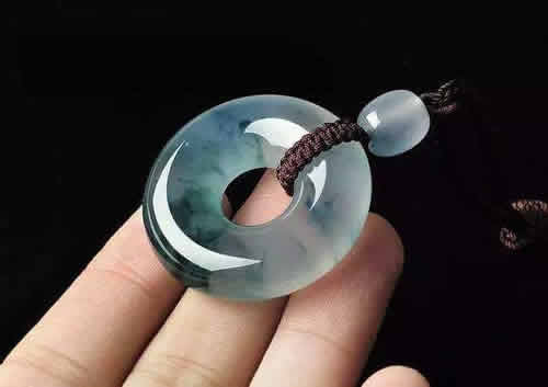 如何简单鉴别翡翠真假方法