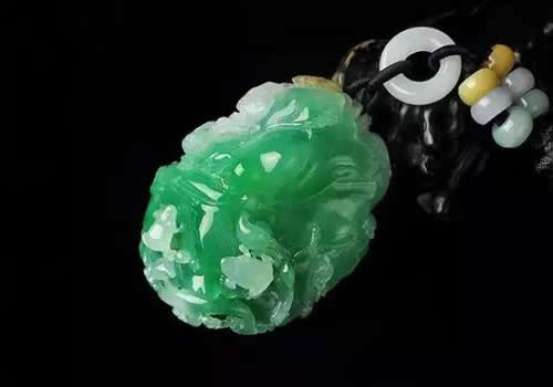 翡翠和和田玉哪个好？