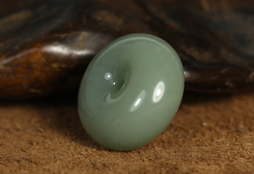 青白玉是什么玉？青白玉值钱吗