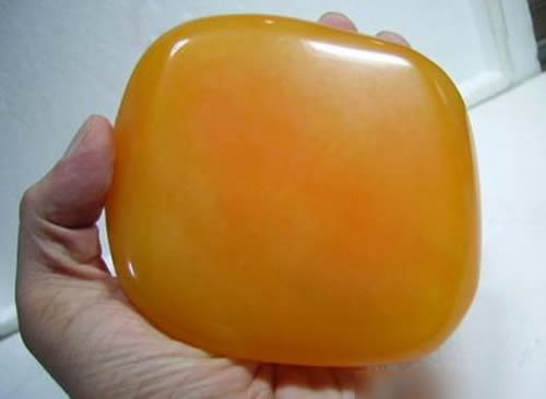 黄龙玉为什么不值钱?黄龙玉值钱吗 黄龙玉为什么不值钱?黄龙玉值钱吗