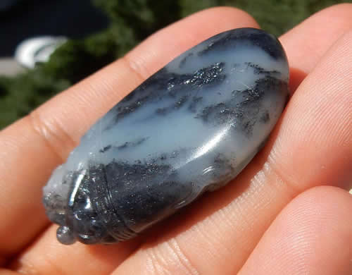 和田青花籽料值钱吗 有收藏价值吗