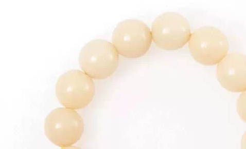 白玉菩提根手串盘玩方法 附带效果图 白玉菩提根手串盘玩方法 附带效果图