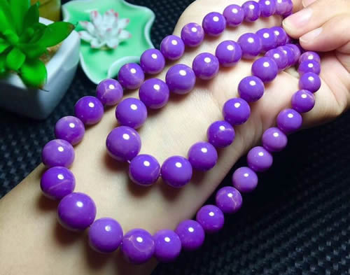 紫云母适合什么人佩戴